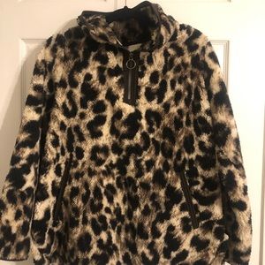Cozy Sherpa in leopard print. NEVER WORN